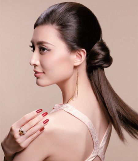 没有刘海脸大<em>怎么扎头发</em> <em>大方脸</em>没刘海怎样好