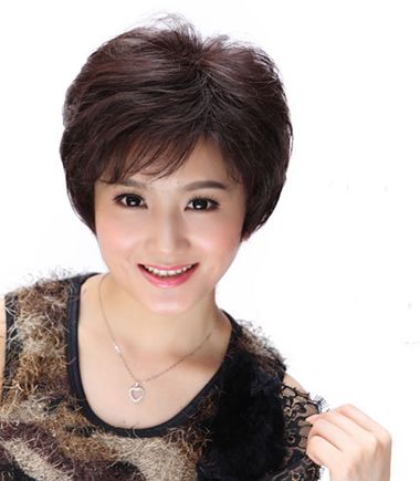 中年妇女圆脸短发发型图片 50岁圆脸短发流行