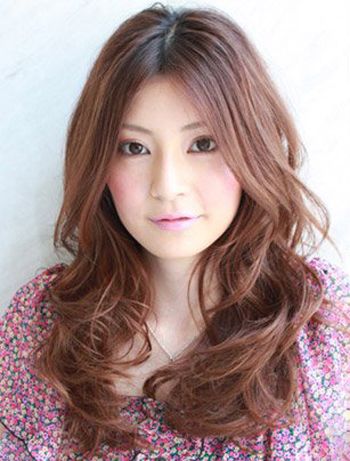 长脸额头矮<em>眼睛</em>有点<em>凹</em>的女生<em>发型</em> <em>适合</em>长脸的