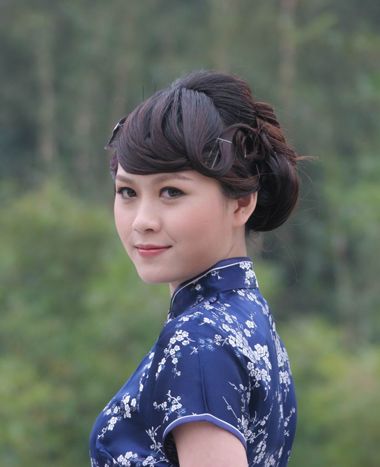 <em>五十岁大妈</em>圆脸适合的<em>发型图片</em> 大脸中年女士