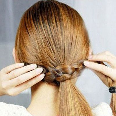 头侧<em>碎发</em>很多马尾该<em>如何扎</em> 儿童侧编马尾扎法