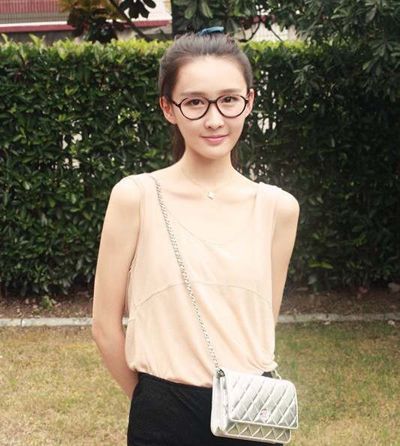 学生<em>圆脸</em>怎么<em>扎发</em>不显胖 韩式胖脸<em>无刘海</em>学生