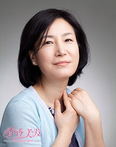 脸形偏胖的人适合什么发型 50岁胖圆脸女人发