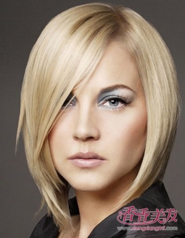 中直短碎发女发型图片 女生短发碎发直发(4)