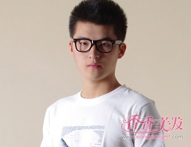 中学生男生短头发好看 男士短发剪头发教程(2