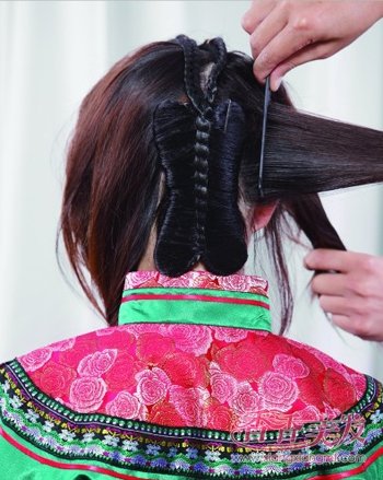 古代清朝格格头发怎么梳 古代最简单的头发怎