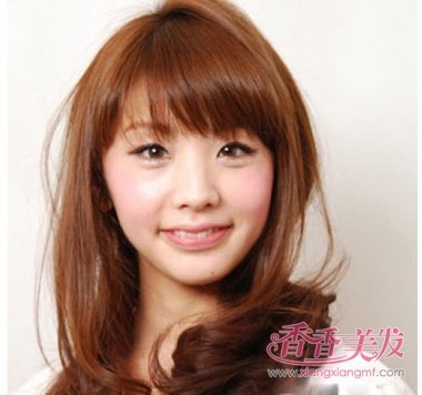 高颧骨女生短发发型 短发发型图片(3)