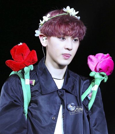 男生旁边剃字母发型 男生发型样式图片(2)