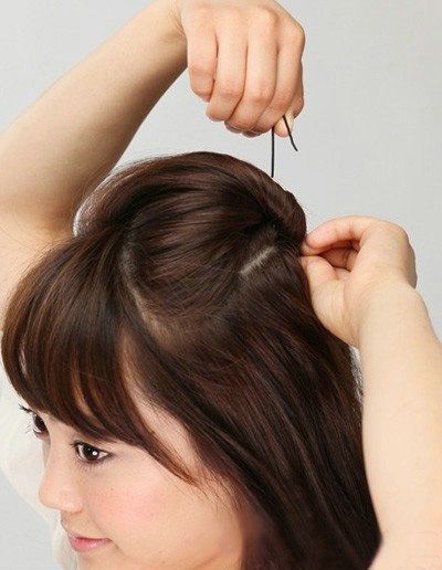 初中生扎头发步骤图解 韩国初中女生发型绑扎方法