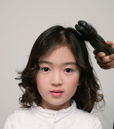 幼儿女童短发发型扎法 儿童简单发型扎法图解短发