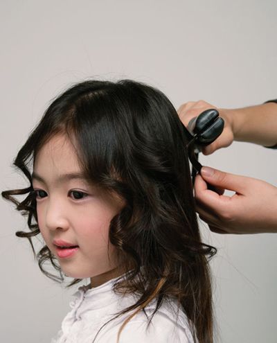 幼儿女童短发发型扎法 儿童简单发型扎法图解短发