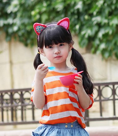 小女孩齐刘海可爱猫耳朵双马尾辫发型