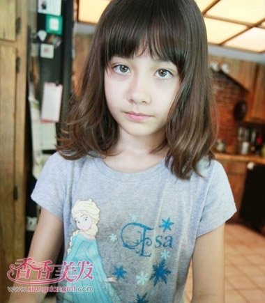 最新韩式小公主短发大卷发型图片韩国小孩子中短卷发发型