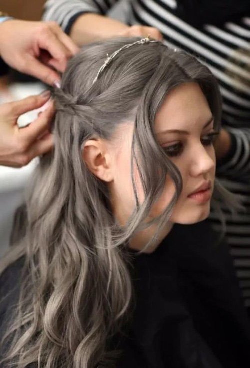 冷咖灰色调头发值得拥有 治愈美的染发色调图片