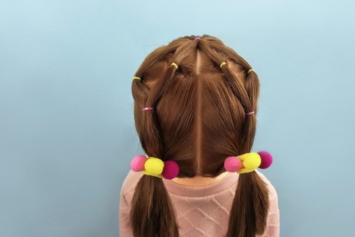 首页 玩发型 小孩扎发 小孩短发扎头发的方法 女童100种扎头发的技巧